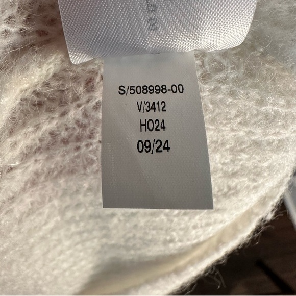 Banana Republic white Sweater Fine Knit small - Picture 11 of 11